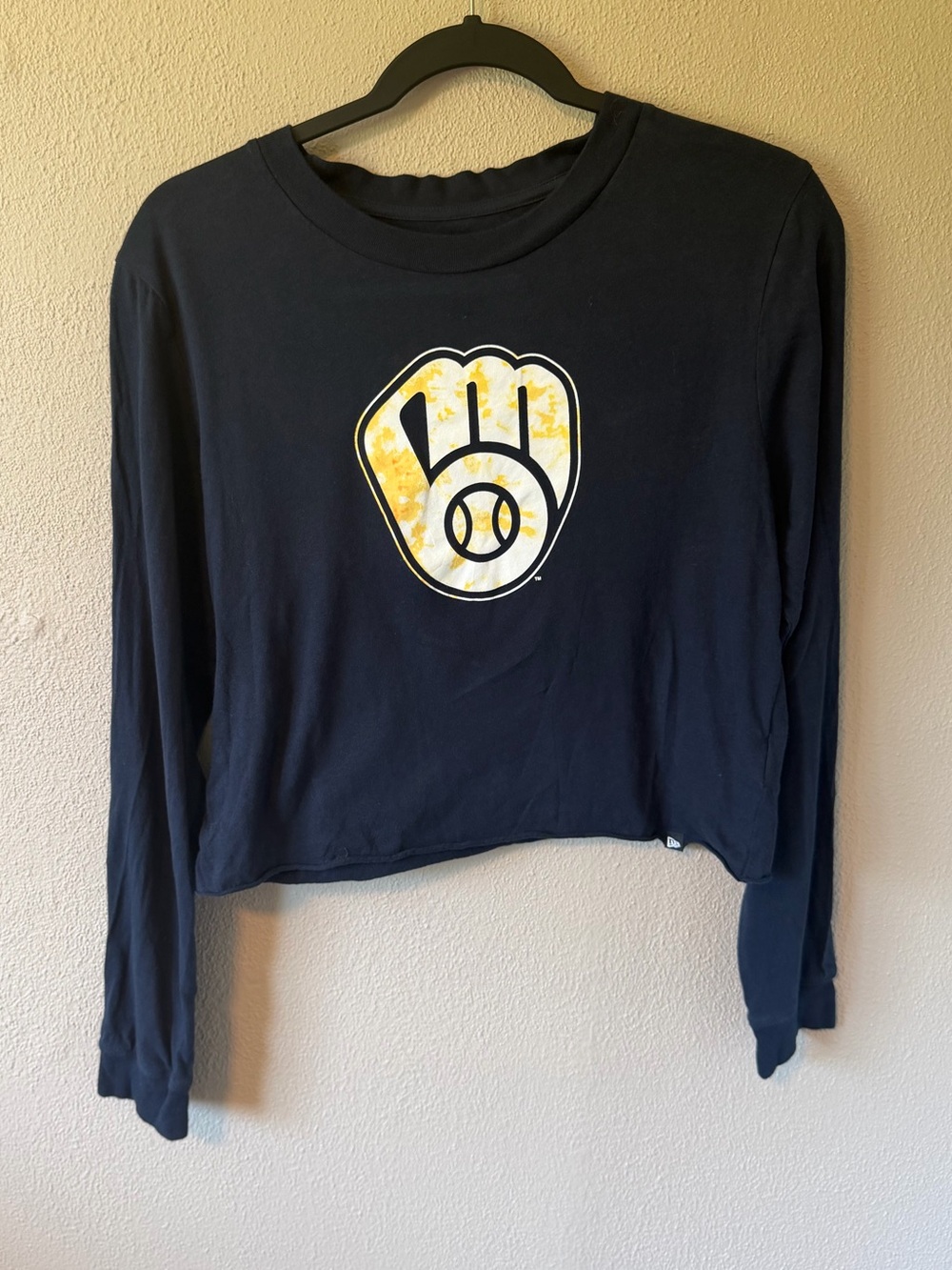 Milwaukee Brewers MLB Women’s Long Sleeve Cropped T-Shirt Size Medium